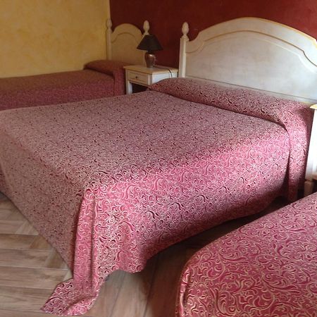 Hotel Riviera Маринелла Экстерьер фото