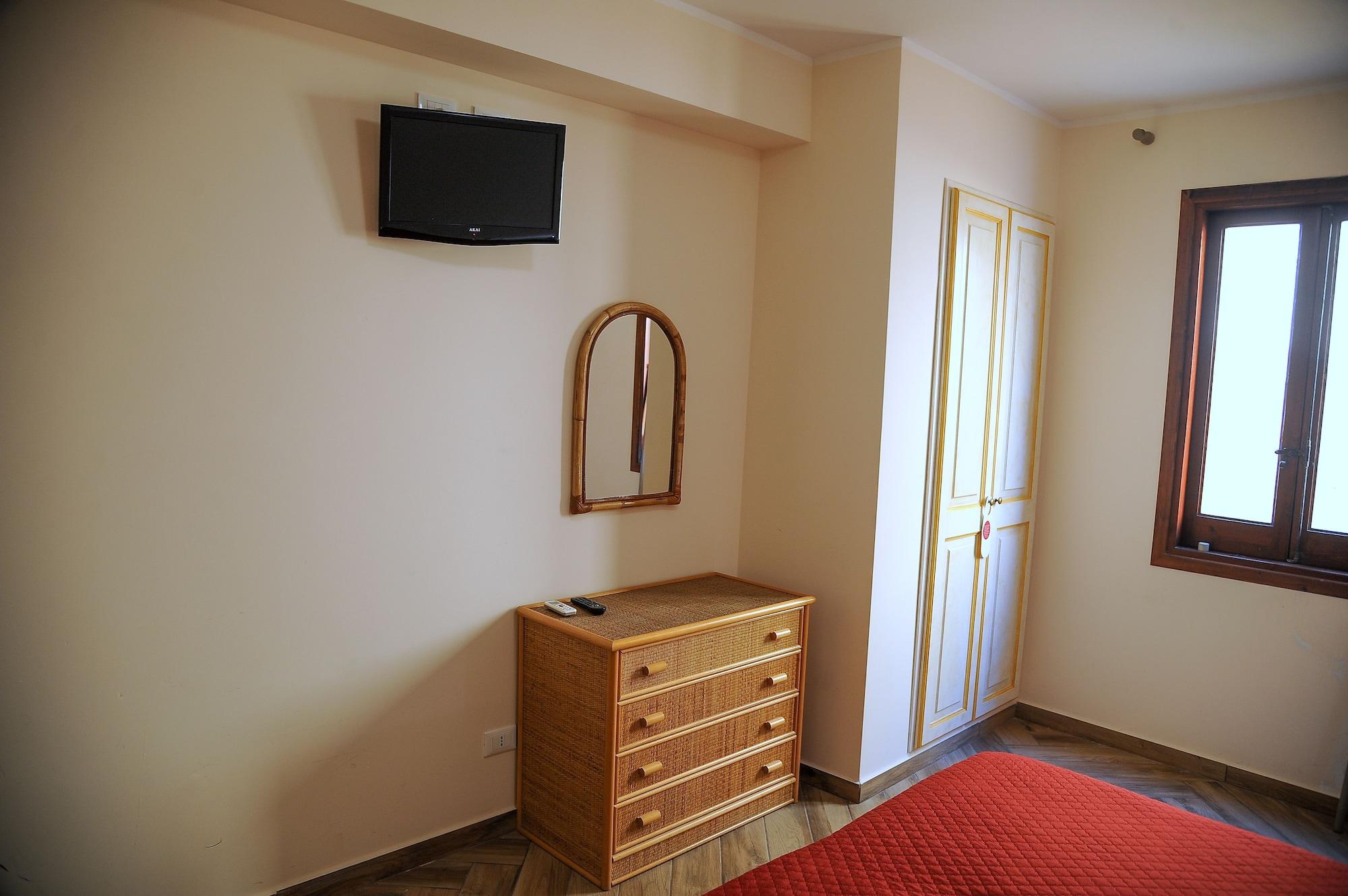Hotel Riviera Маринелла Экстерьер фото