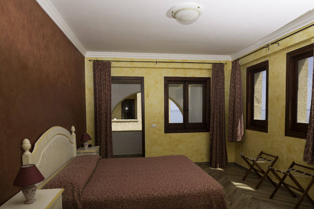 Hotel Riviera Маринелла Экстерьер фото